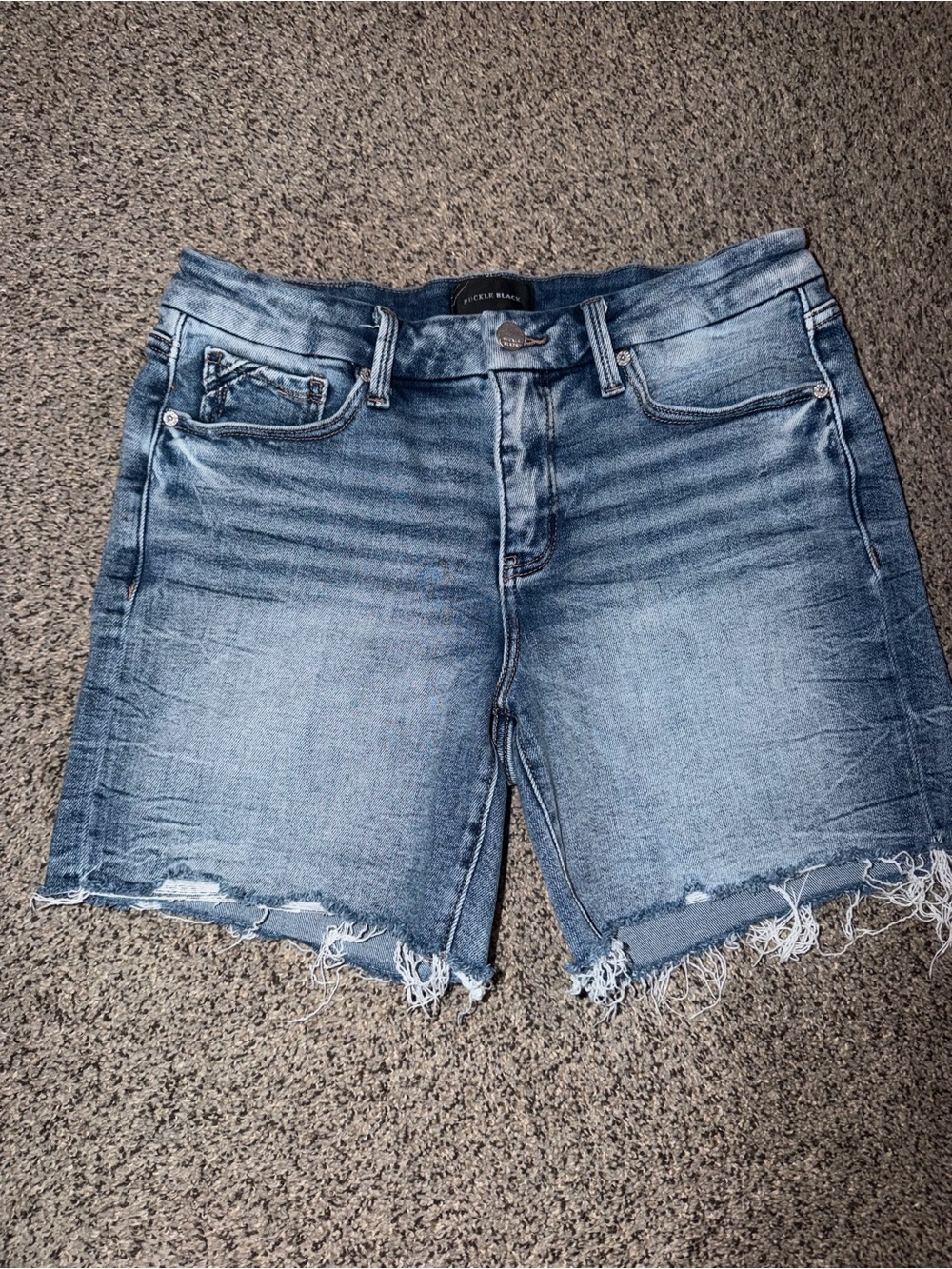 Buckle Black Jean Short Distressed Mid-Blue Denim Women’s Size 8